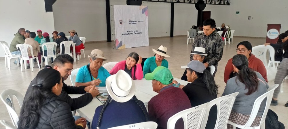 Ecuador - Diálogo de Saberes en la parroquia Paccha para fortalecer la Agricultura Familiar Campesina