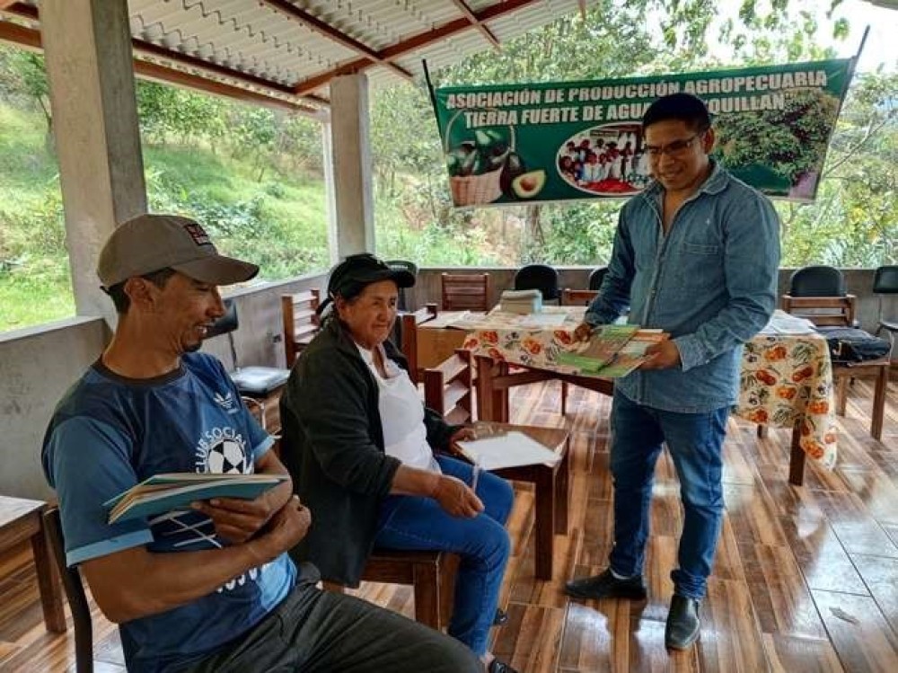 Ecuador - Escuela de Campo Forestal 2023