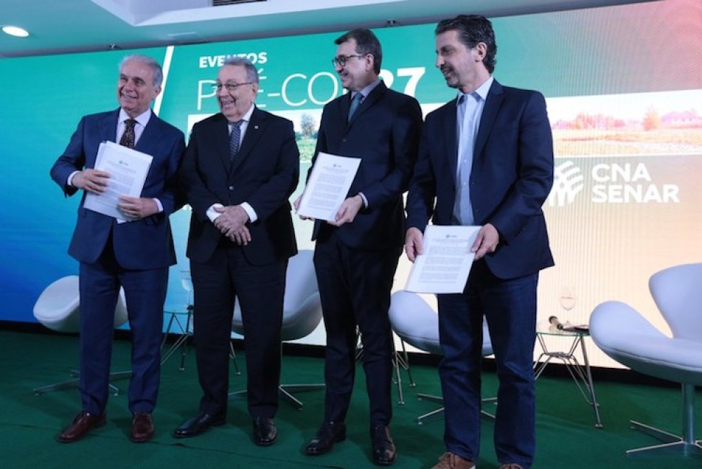(ES) Gobierno Federal brasileño recibe documento con propuestas del sector agropecuario para la COP27