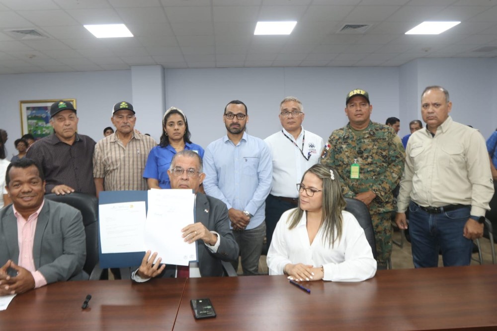 Panamá Declara Estado de Emergencia Zoosanitaria por brotes de Gusano Barrenador del Ganado