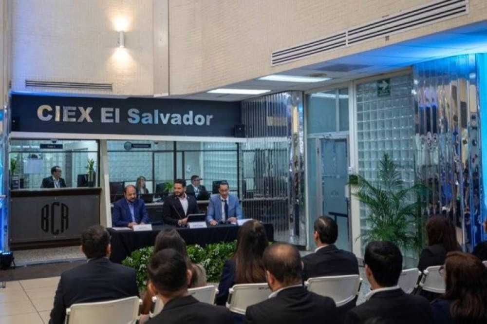 El Salvador habilita la autorización electrónica para importar insumos agrícolas