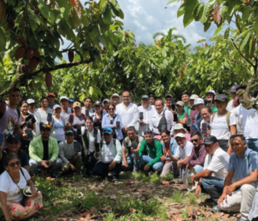 MIDAGRI realiza capacitación en el uso del aplicativo Identidad Digital con apoyo de miembros del Acuerdo Cacao, Bosques y Diversidad para promover la georreferenciación
