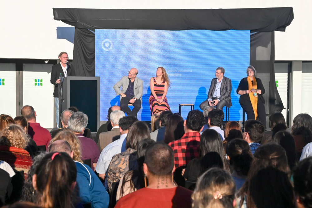 Agricultura presentó el Programa de Bioinsumos Agropecuarios Argentinos (PROBIAAR)