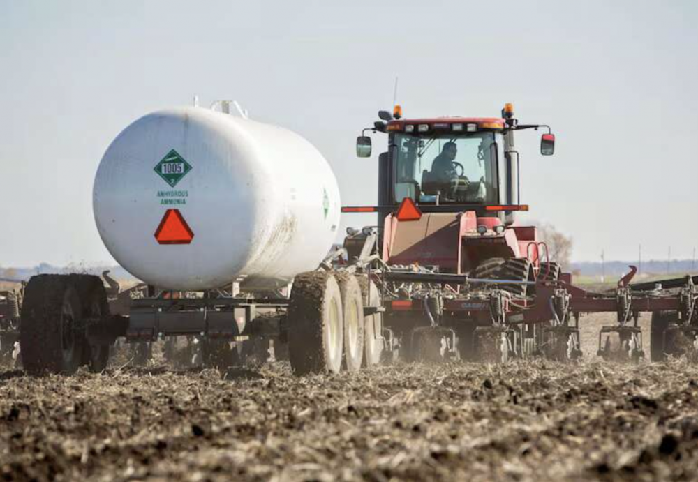 Los precios de los fertilizantes se disparan en EE. UU. mientras la urea sube 34% antes de la siembra