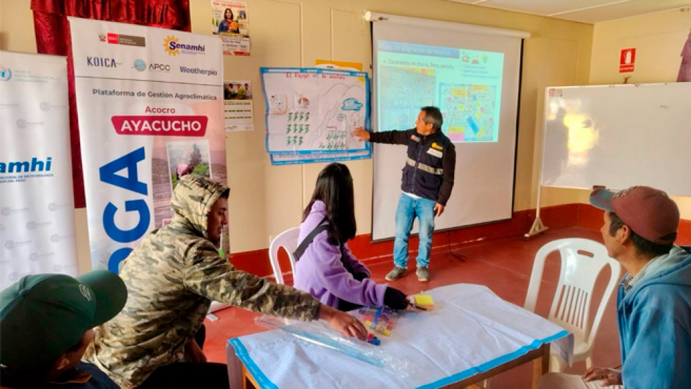 Senamhi fortalece capacidades de agricultores de Acocro (Ayacucho, Perú) con talleres agroclimáticos para una agricultura más resiliente