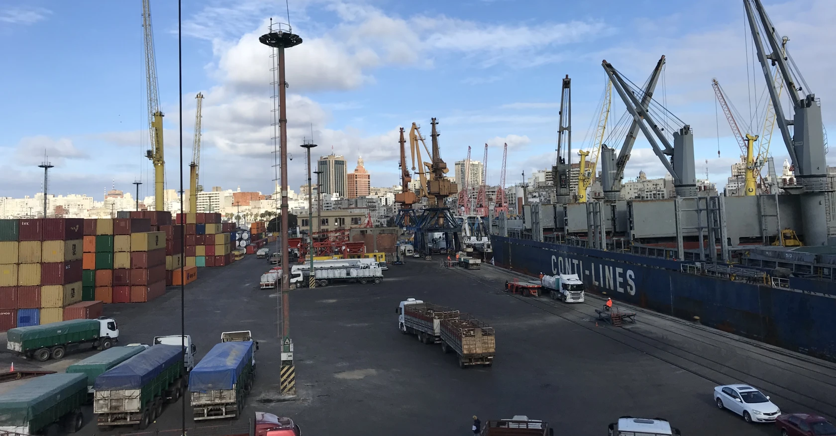 Agricultural associations call for measures to ensure operations at the Port of Montevideo